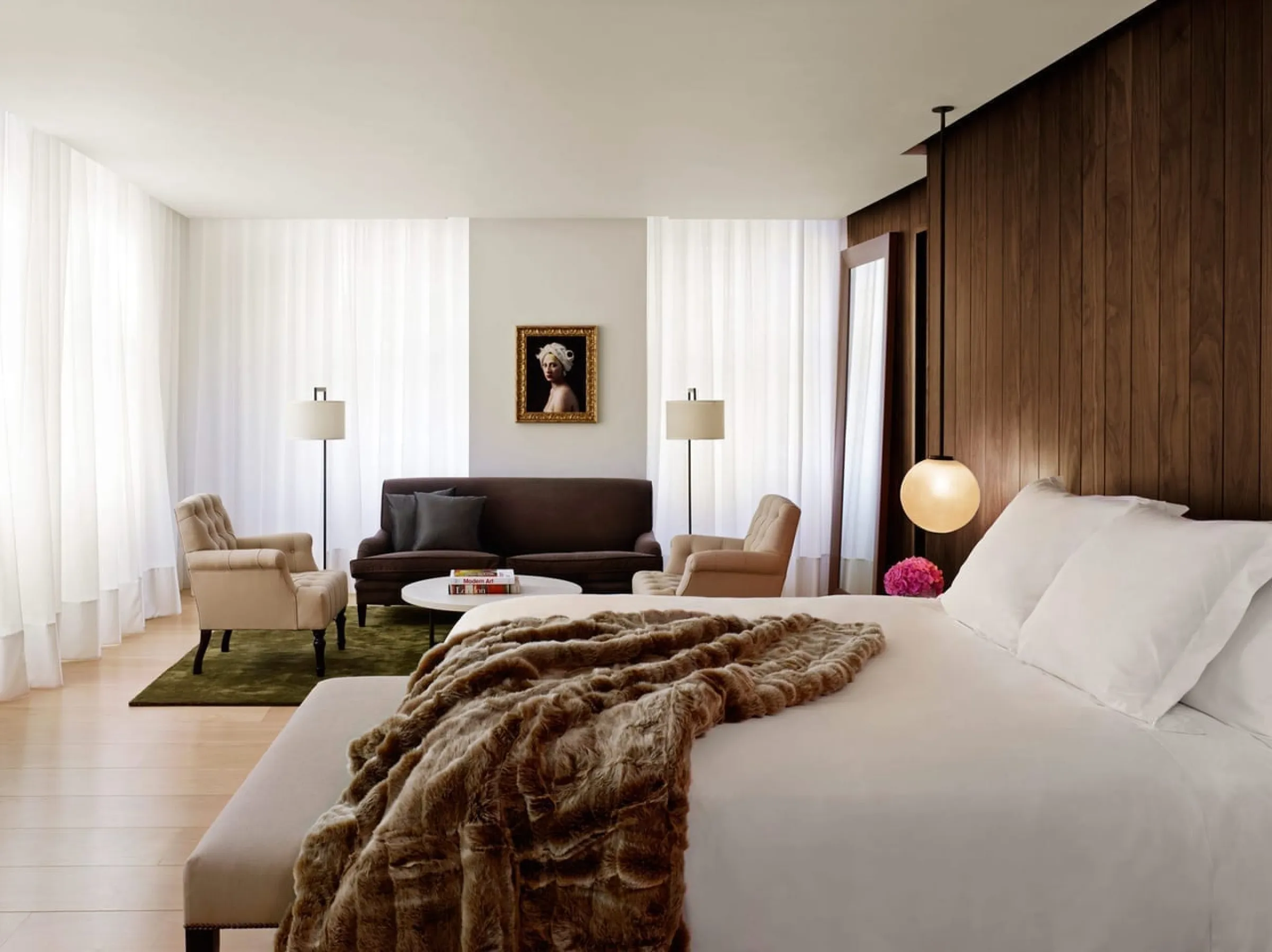 The London EDITION suite interior