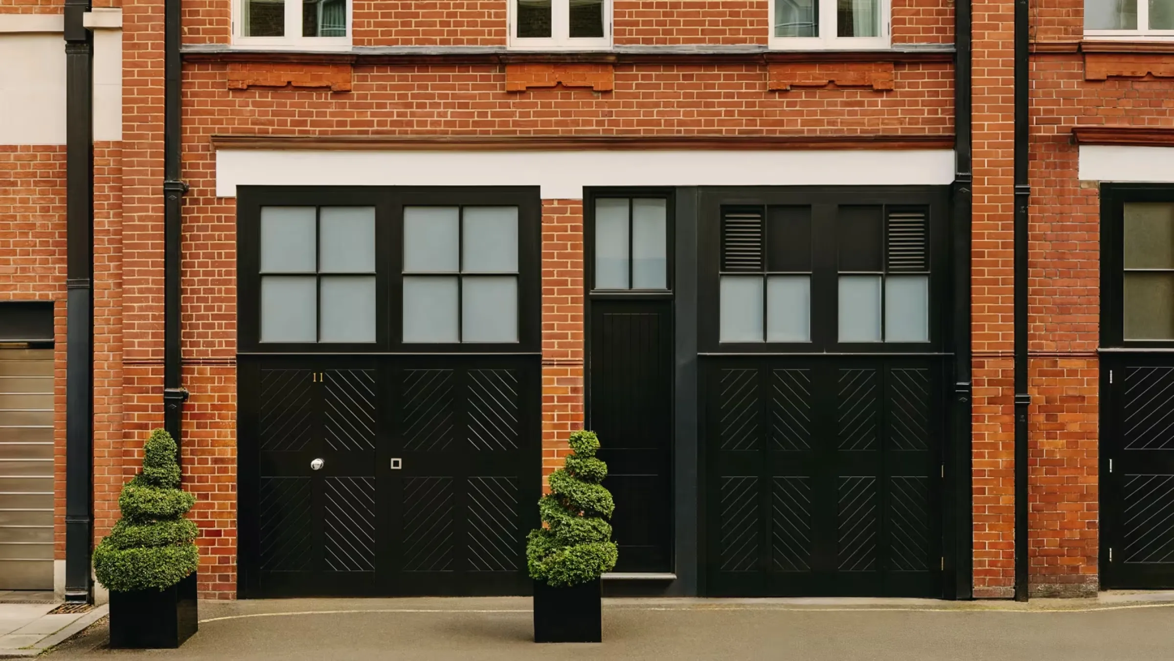 The Connaught Mews Suites private residence